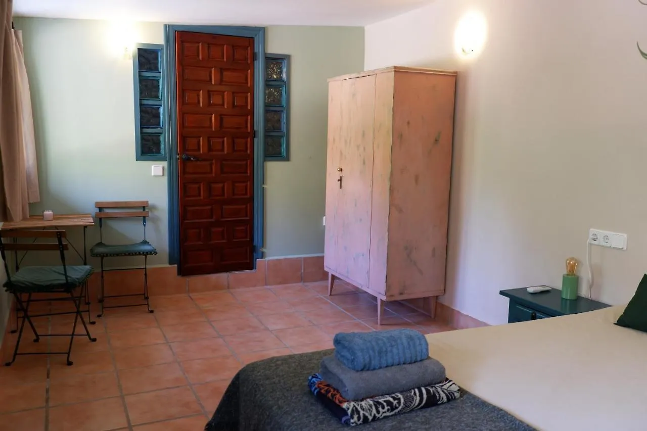 Vegan Guesthouse Finca Pereila Coín 0*,